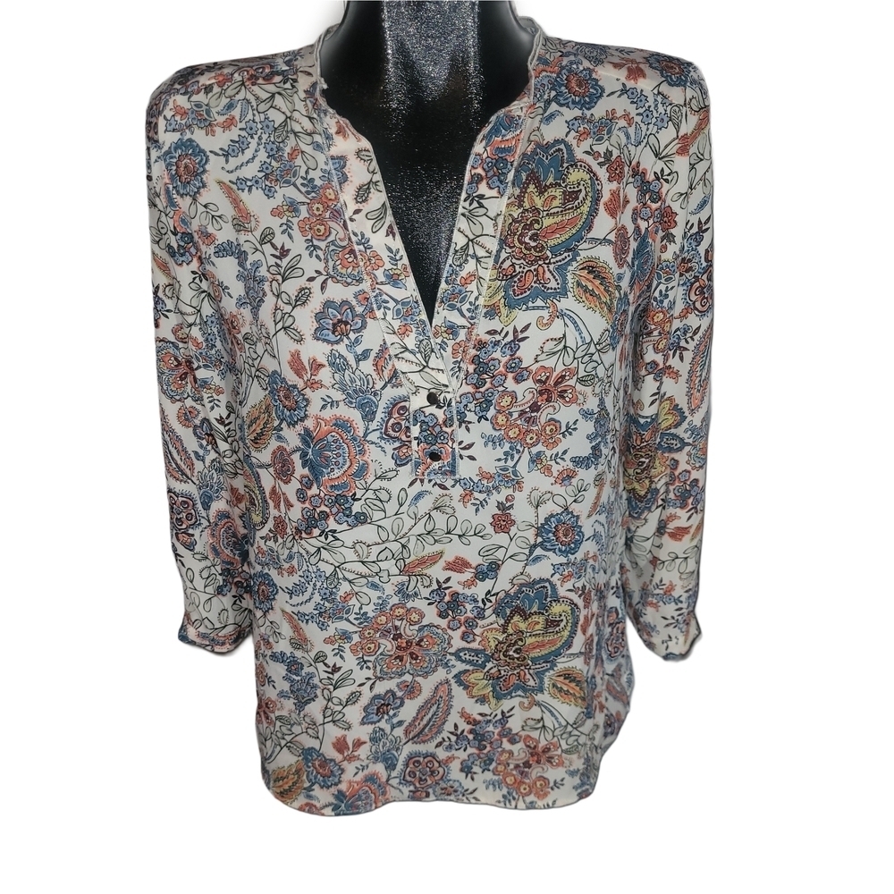 Zara Cream Colored Blouse with Paisley Floral Print M